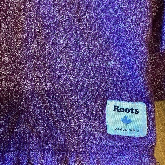 Roots kids size youth XL sweater in purple - Picture 3 of 5